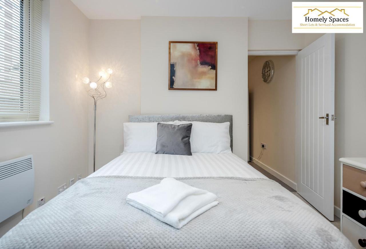 Bedford Hospital Victoria Apartments A And B By Homely Spaces Short Lets & Serviced Accommodation Eksteriør billede