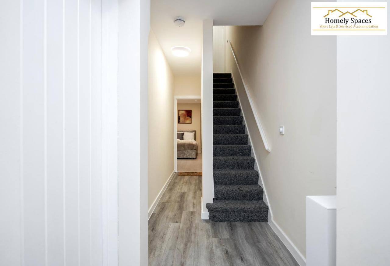 Bedford Hospital Victoria Apartments A And B By Homely Spaces Short Lets & Serviced Accommodation Eksteriør billede