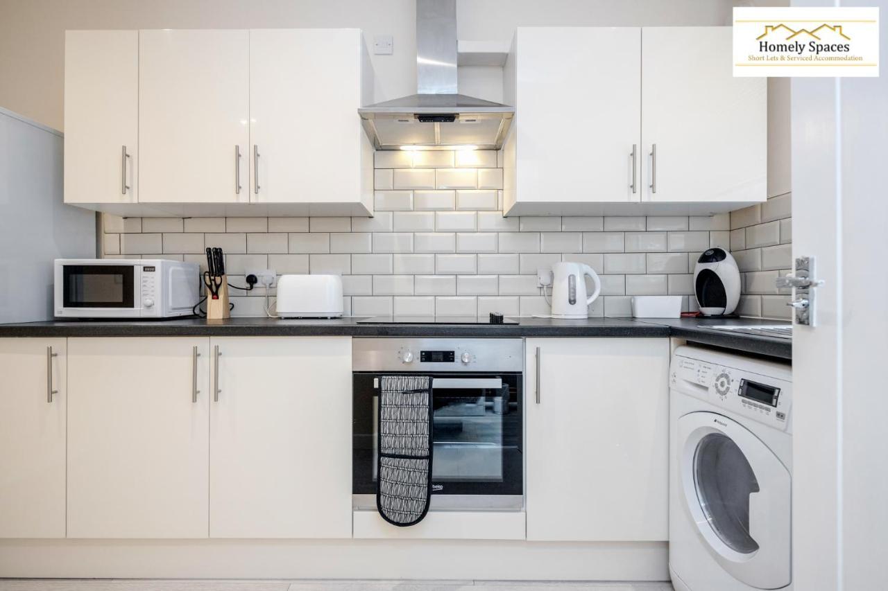 Bedford Hospital Victoria Apartments A And B By Homely Spaces Short Lets & Serviced Accommodation Eksteriør billede