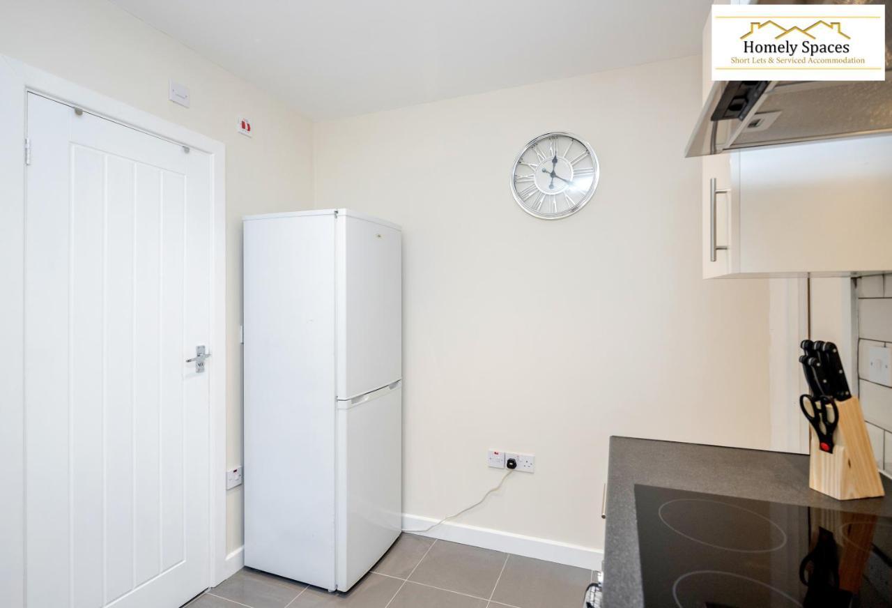 Bedford Hospital Victoria Apartments A And B By Homely Spaces Short Lets & Serviced Accommodation Eksteriør billede